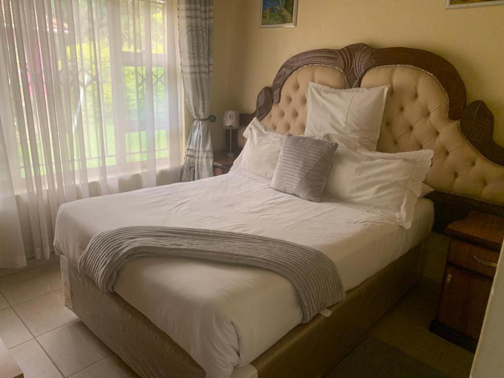 The Crown Inn Guest House Northwood Eksteriør bilde